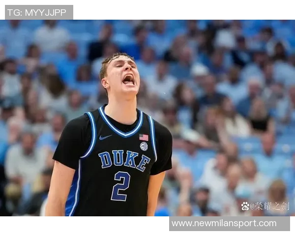 弗拉格感激加福德的支持与建议共同进步的篮球伙伴关系